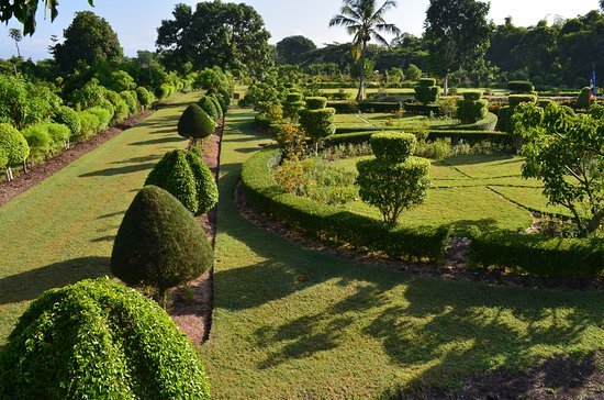 Jardin Botanique Cayes, Haïti Jardin Botanique Cayes, Haïti