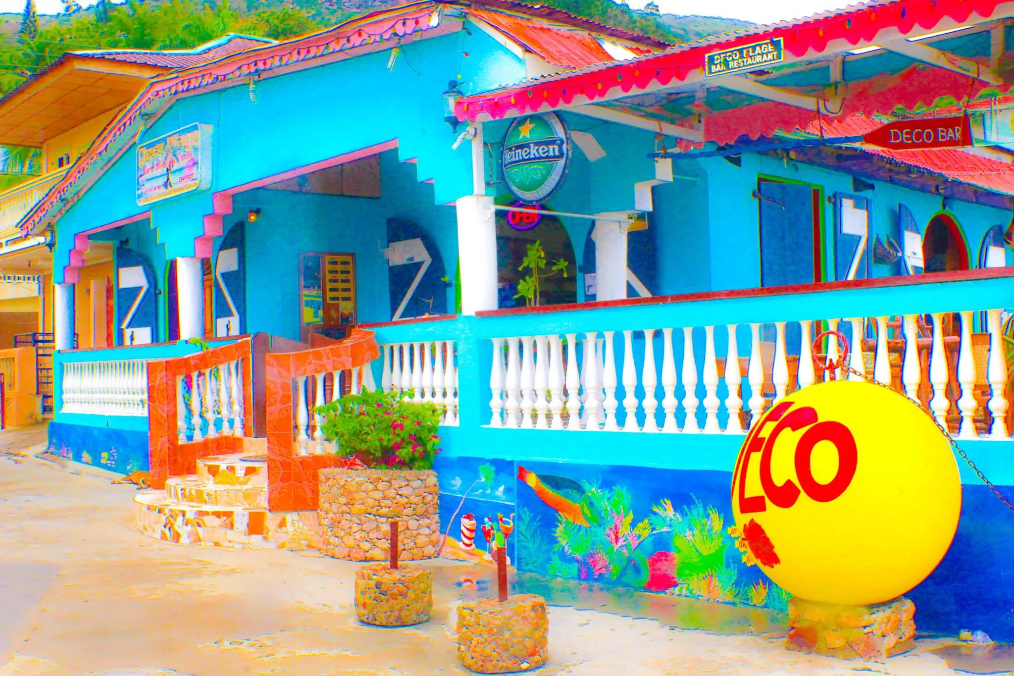 Haiti: Déco Bar Restaurant / Virtual tour